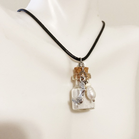 Magic natural beach sand quartz (siesta key beach, Florida) Necklace - Picture 12 of 17